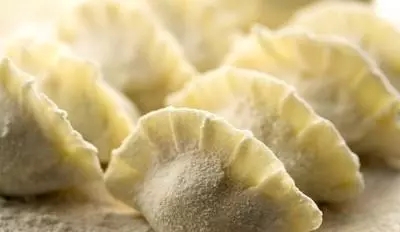 速凍水餃是怎么生產出來的呢？速凍水餃標準生產過程